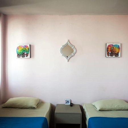 In Phuket House Hotel Ngoại thất bức ảnh