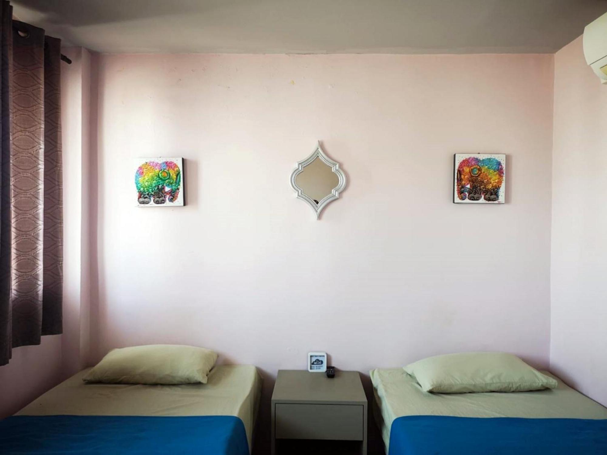 In Phuket House Hotel Ngoại thất bức ảnh