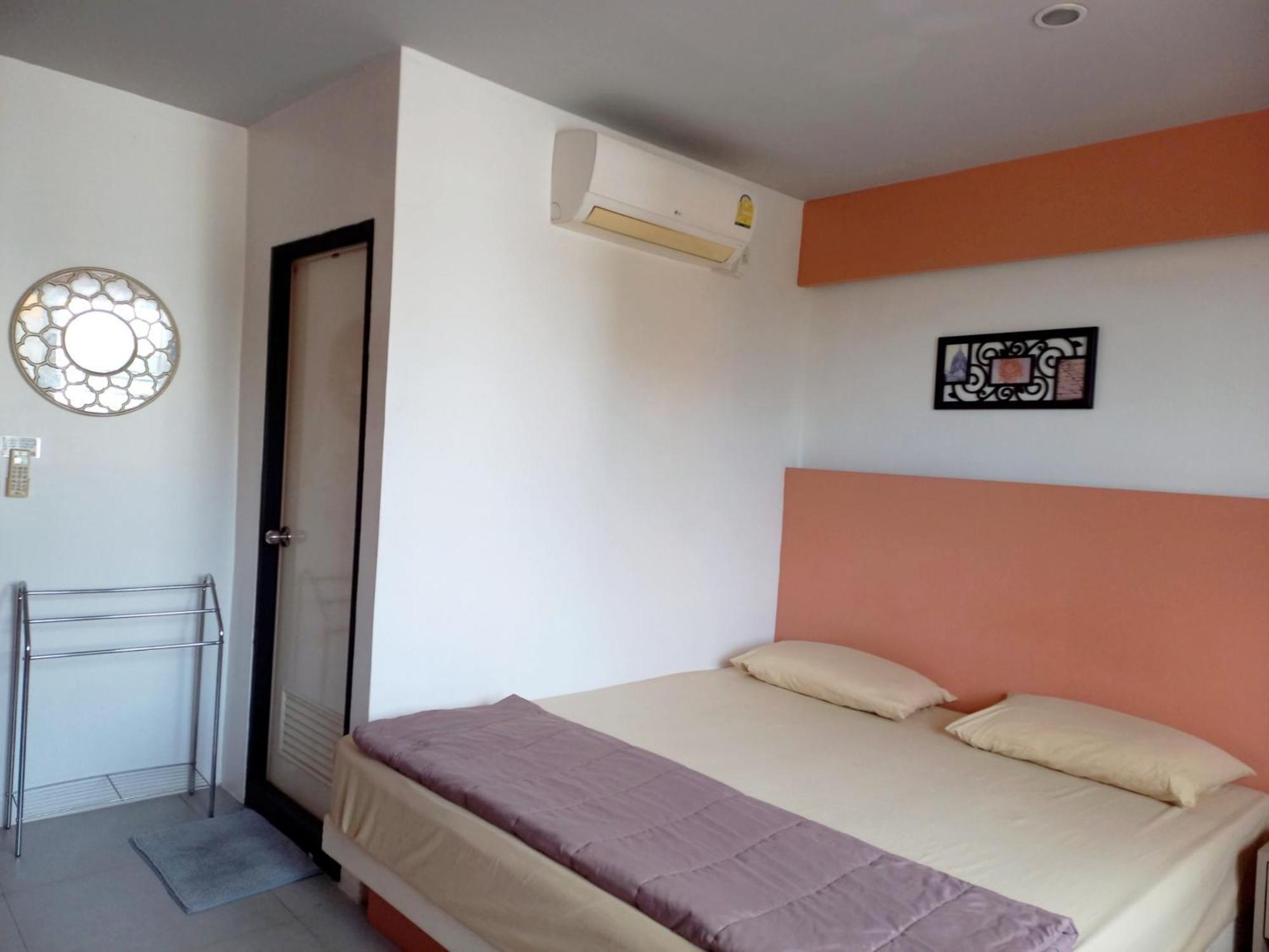 In Phuket House Hotel Ngoại thất bức ảnh